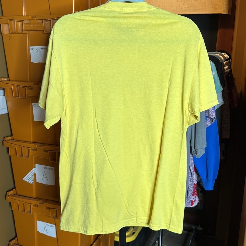 Cheeba Chews Let’s Get Toasty Yellow Graphic Tee Unisex Size Medium Rare - Picture 5 of 5